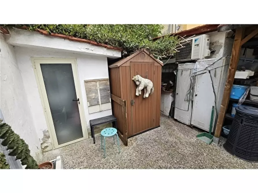 Immagine 33 di Appartamento in vendita  a Firenze