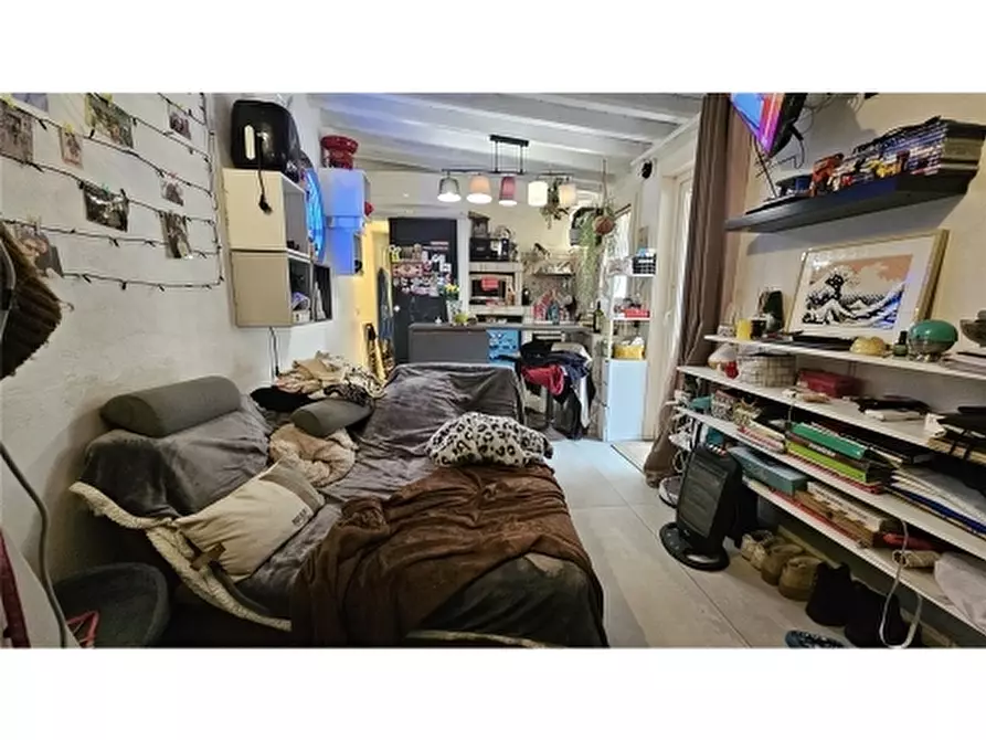 Immagine 40 di Appartamento in vendita  a Firenze