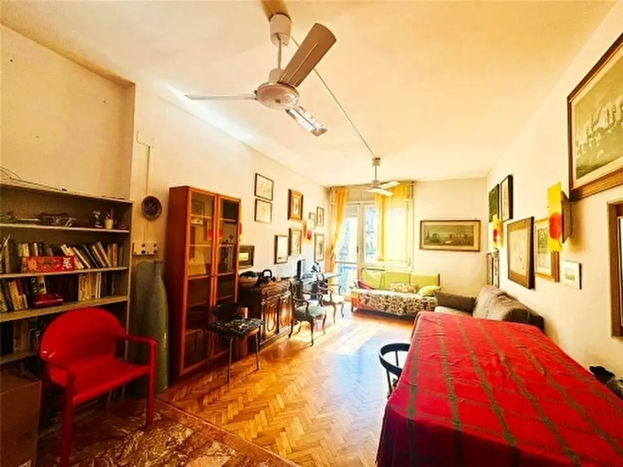 Immagine 2 di Appartamento in vendita  a Firenze