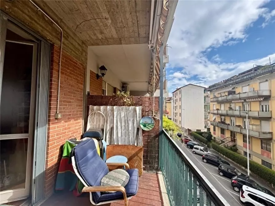 Immagine 4 di Appartamento in vendita  a Firenze