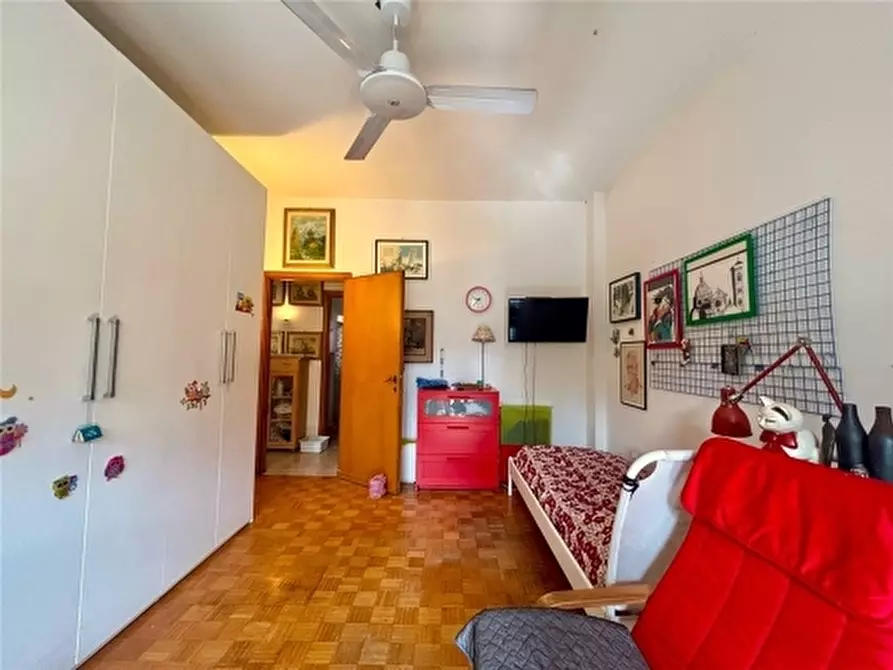 Immagine 7 di Appartamento in vendita  a Firenze