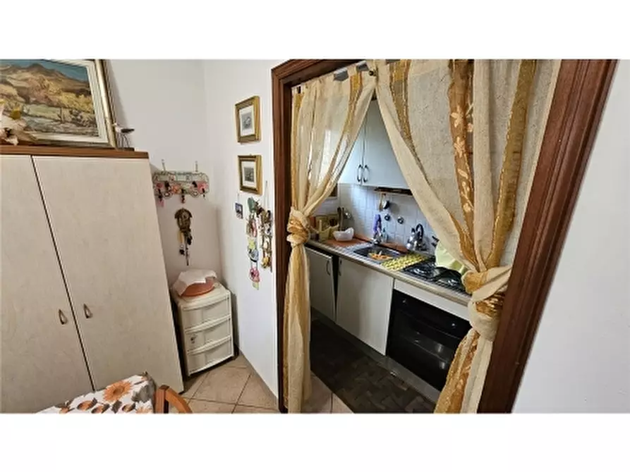 Immagine 12 di Appartamento in vendita  a Ravenna