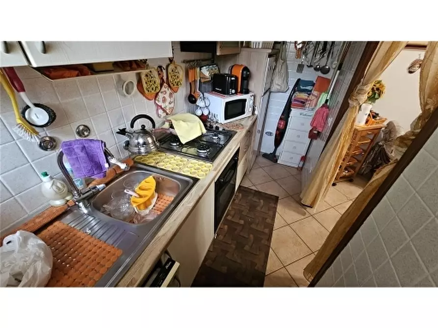 Immagine 14 di Appartamento in vendita  a Ravenna