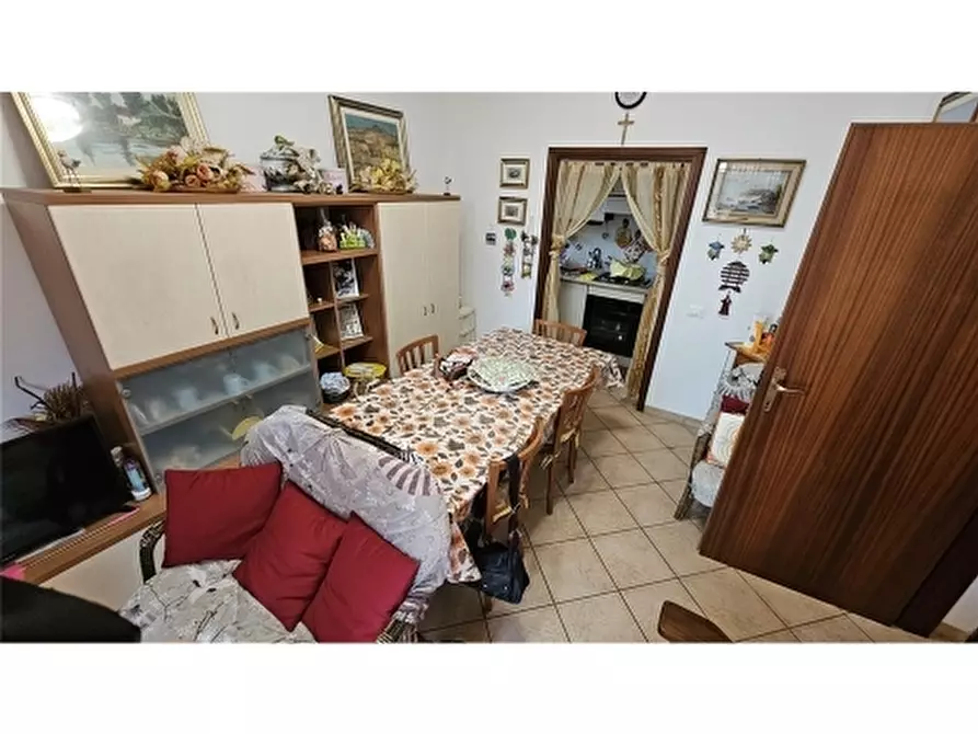 Immagine 16 di Appartamento in vendita  a Ravenna