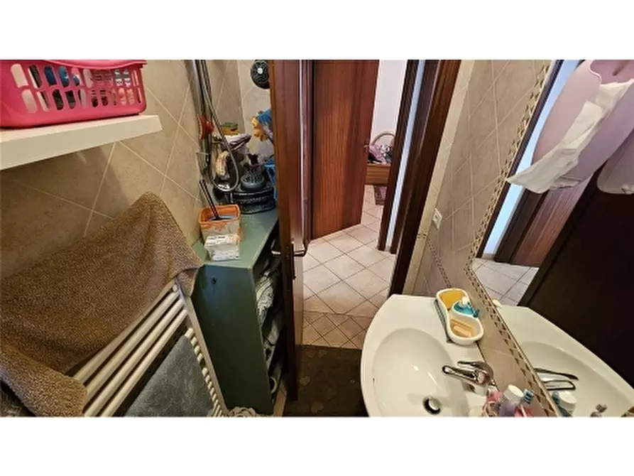 Immagine 25 di Appartamento in vendita  a Ravenna