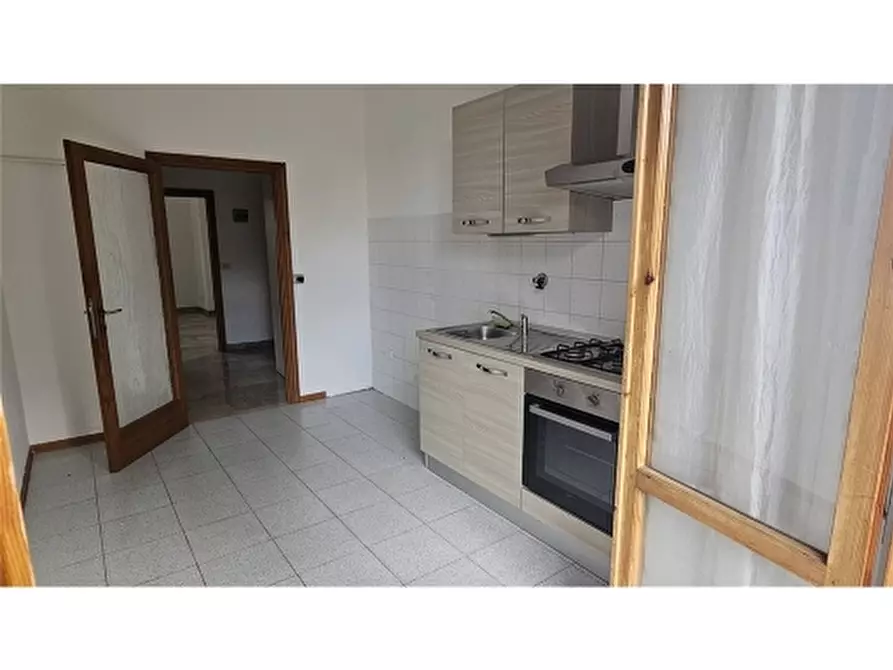 Immagine 7 di Appartamento in vendita  a Firenze