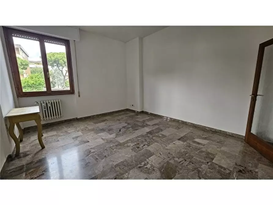 Immagine 13 di Appartamento in vendita  a Firenze