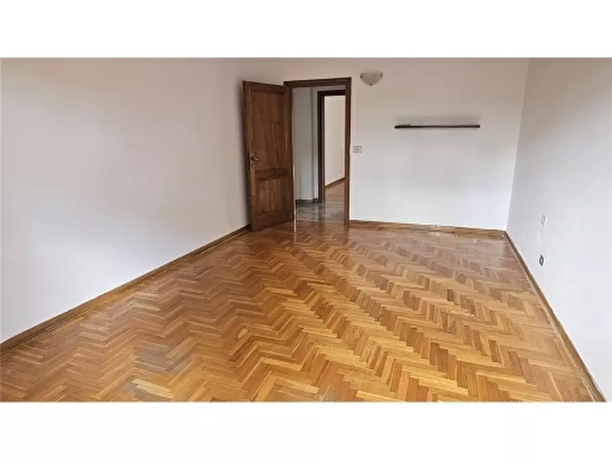 Immagine 19 di Appartamento in vendita  a Firenze