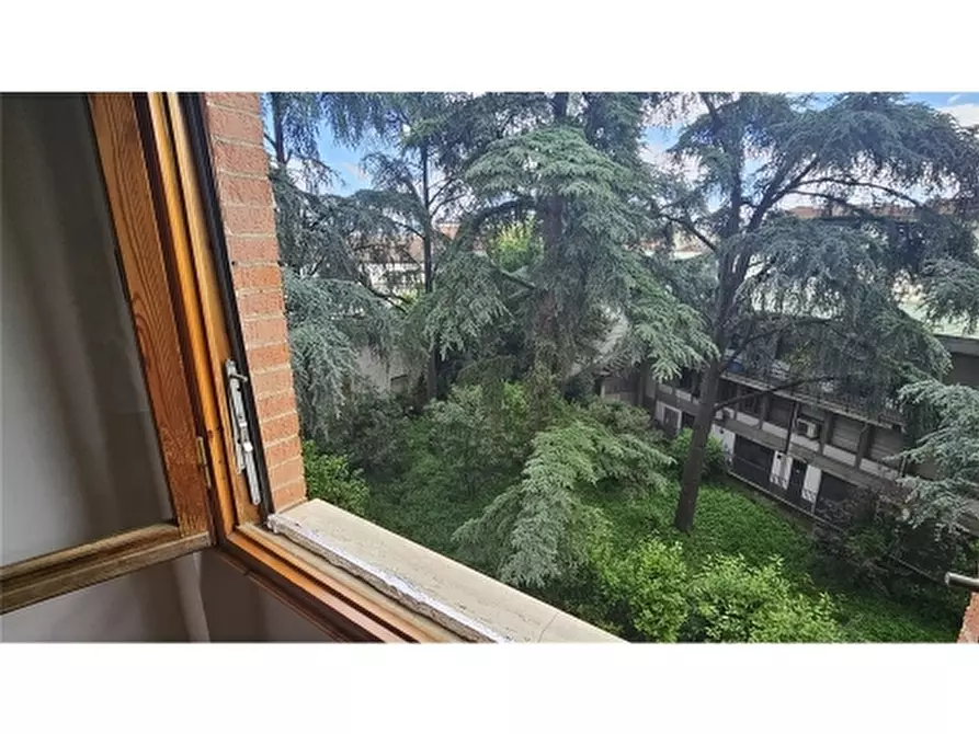 Immagine 22 di Appartamento in vendita  a Firenze