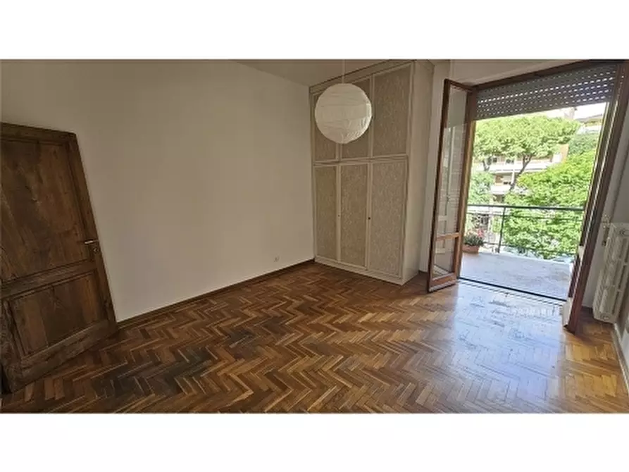 Immagine 31 di Appartamento in vendita  a Firenze