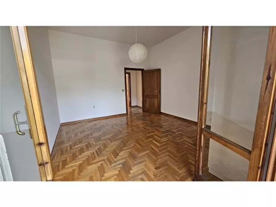 Immagine 32 di Appartamento in vendita  a Firenze