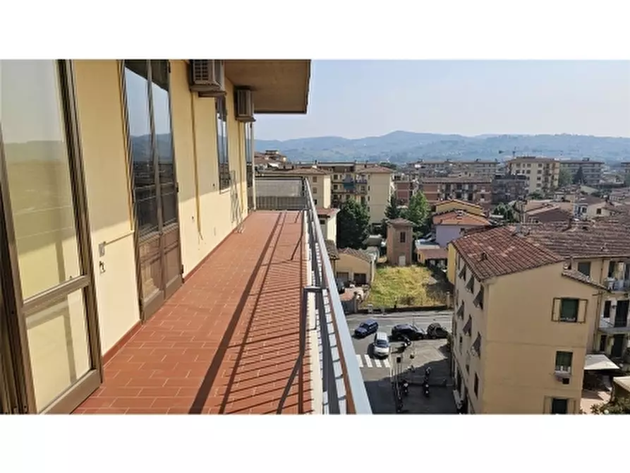 Immagine 1 di Appartamento in vendita  a Scandicci