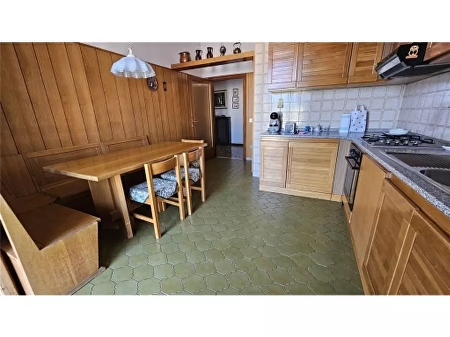 Immagine 7 di Appartamento in vendita  a Scandicci