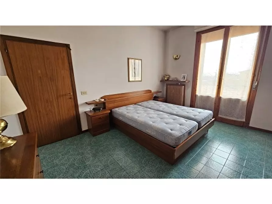 Immagine 19 di Appartamento in vendita  a Scandicci