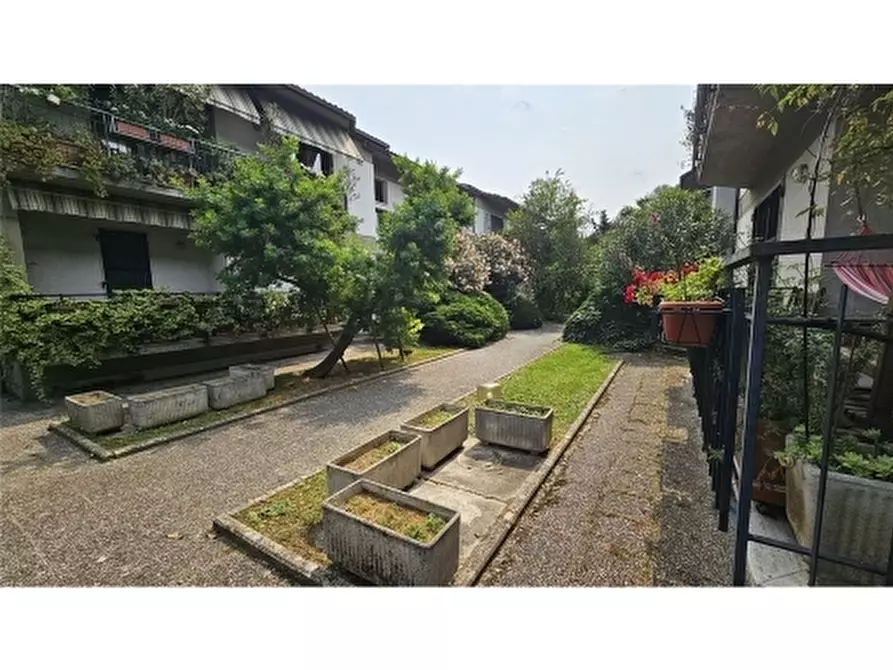 Immagine 2 di Appartamento in vendita  a Firenze