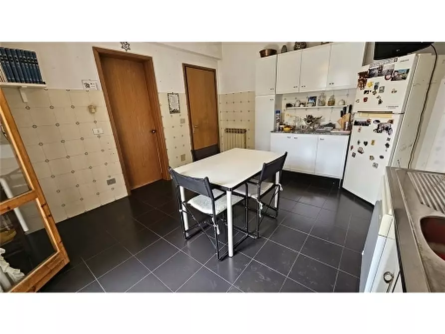 Immagine 16 di Appartamento in vendita  a Firenze