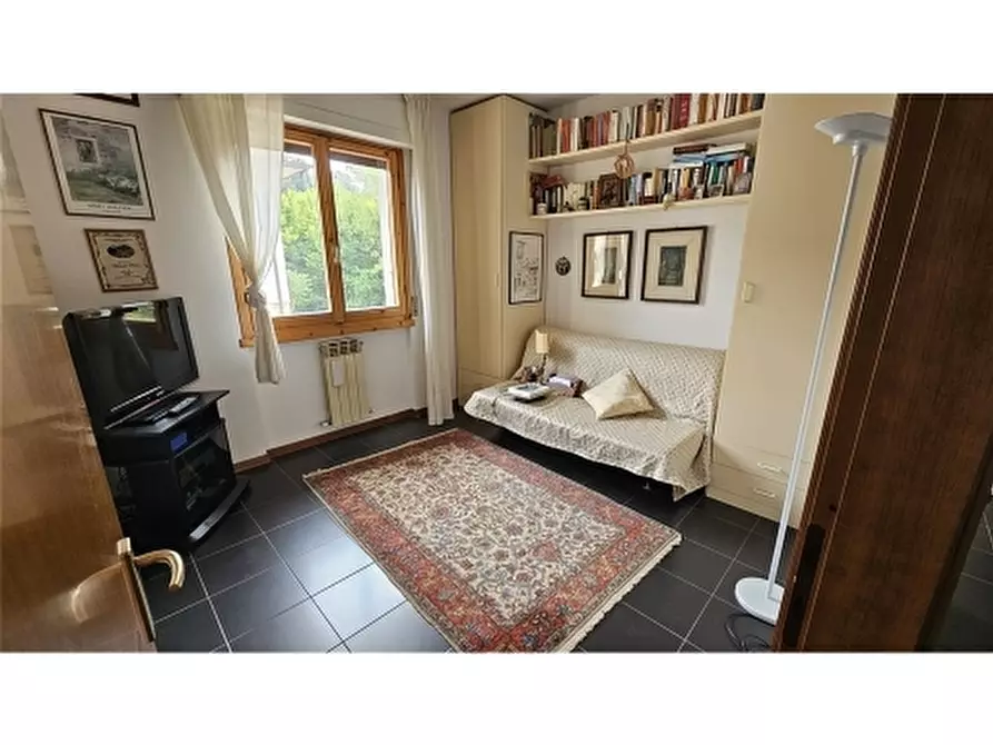 Immagine 26 di Appartamento in vendita  a Firenze