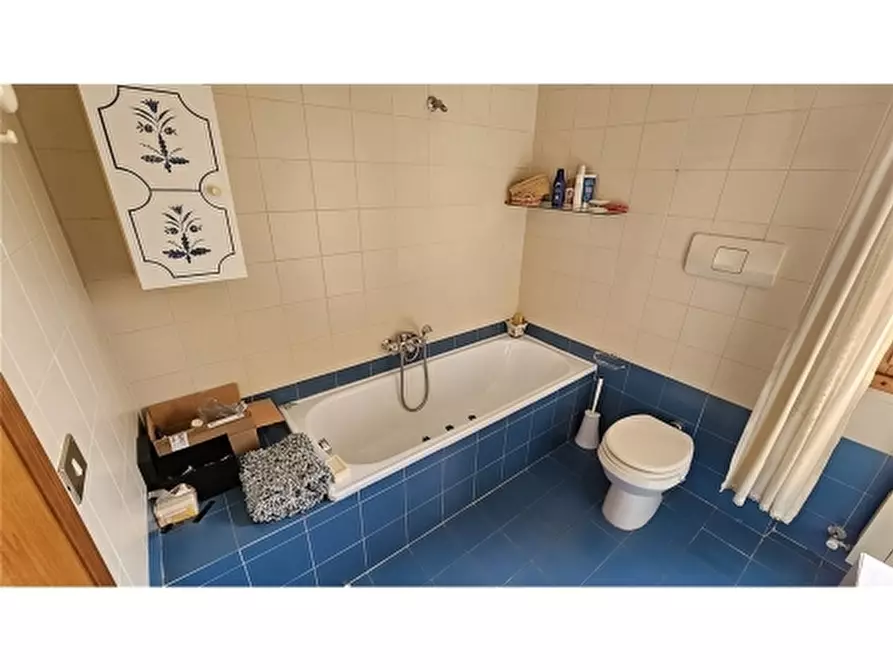 Immagine 30 di Appartamento in vendita  a Firenze