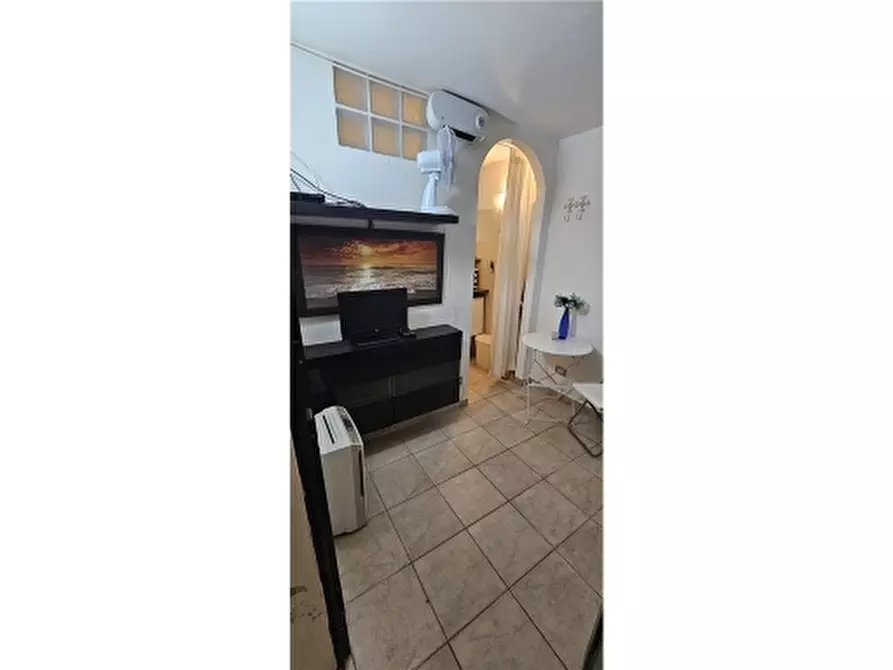 Immagine 16 di Appartamento in affitto  a Firenze