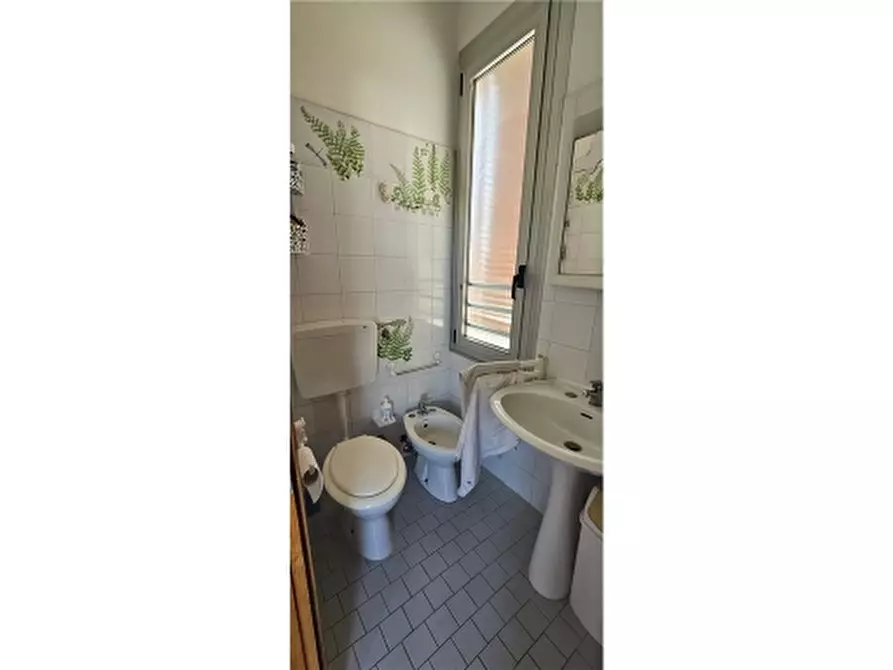 Immagine 8 di Appartamento in vendita  a Ravenna