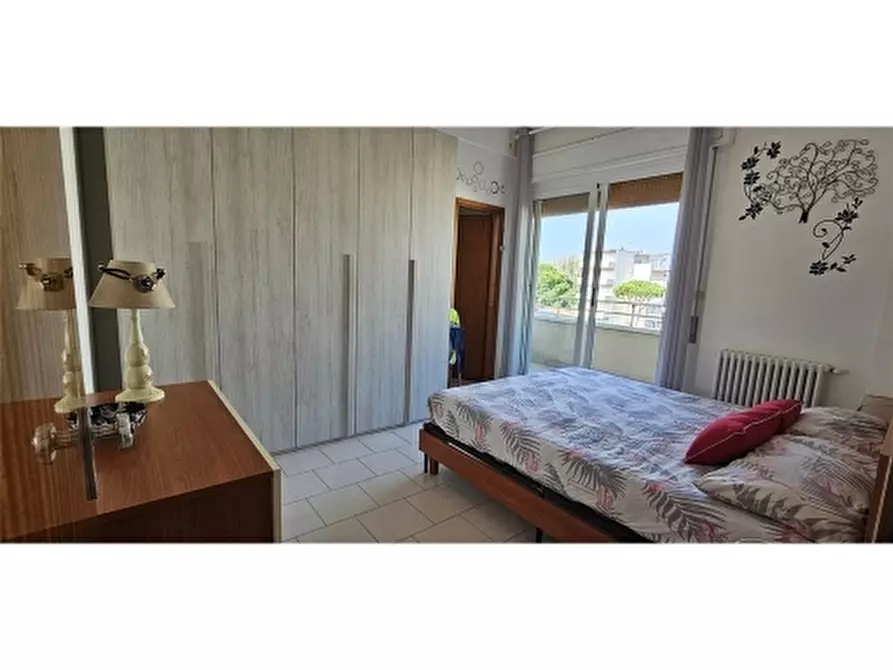 Immagine 14 di Appartamento in vendita  a Ravenna