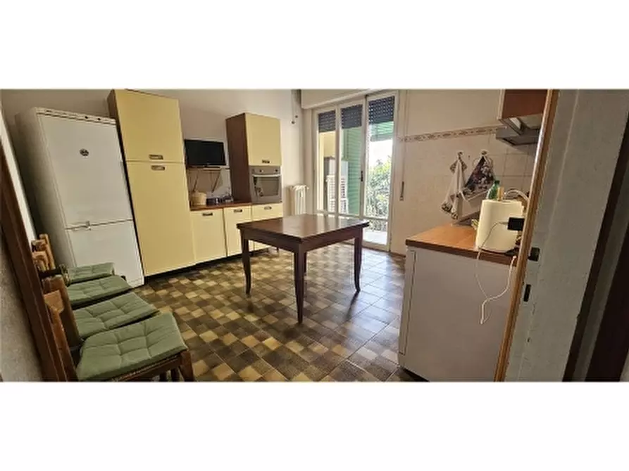 Immagine 10 di Appartamento in vendita  a Firenze