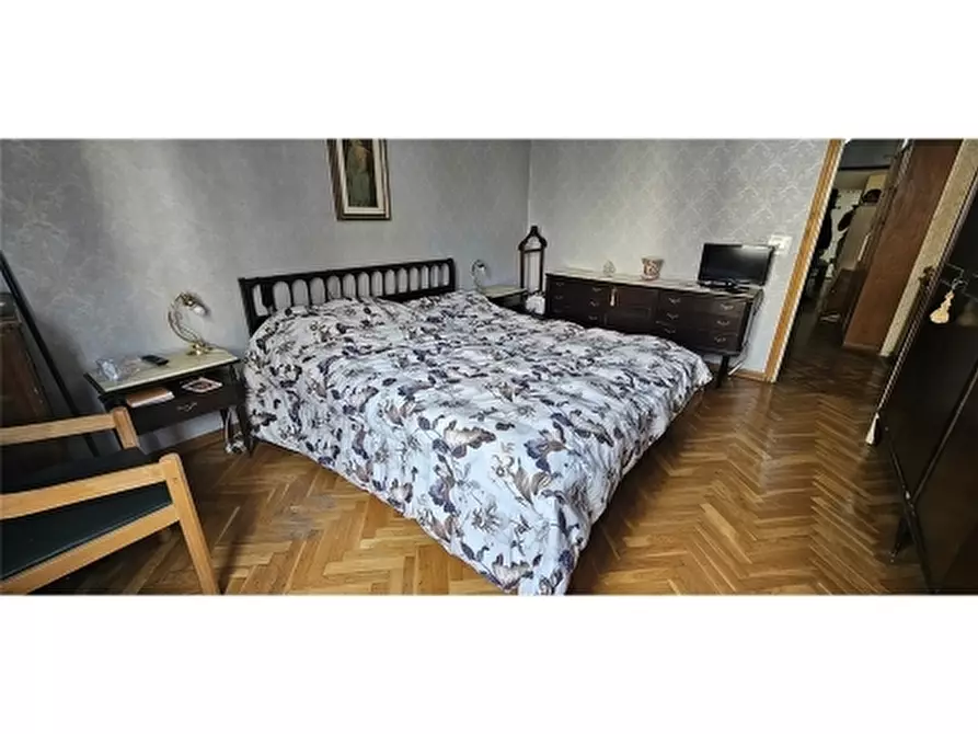 Immagine 21 di Appartamento in vendita  a Firenze