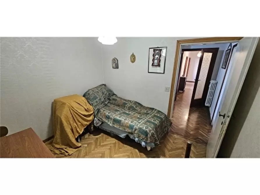 Immagine 22 di Appartamento in vendita  a Firenze