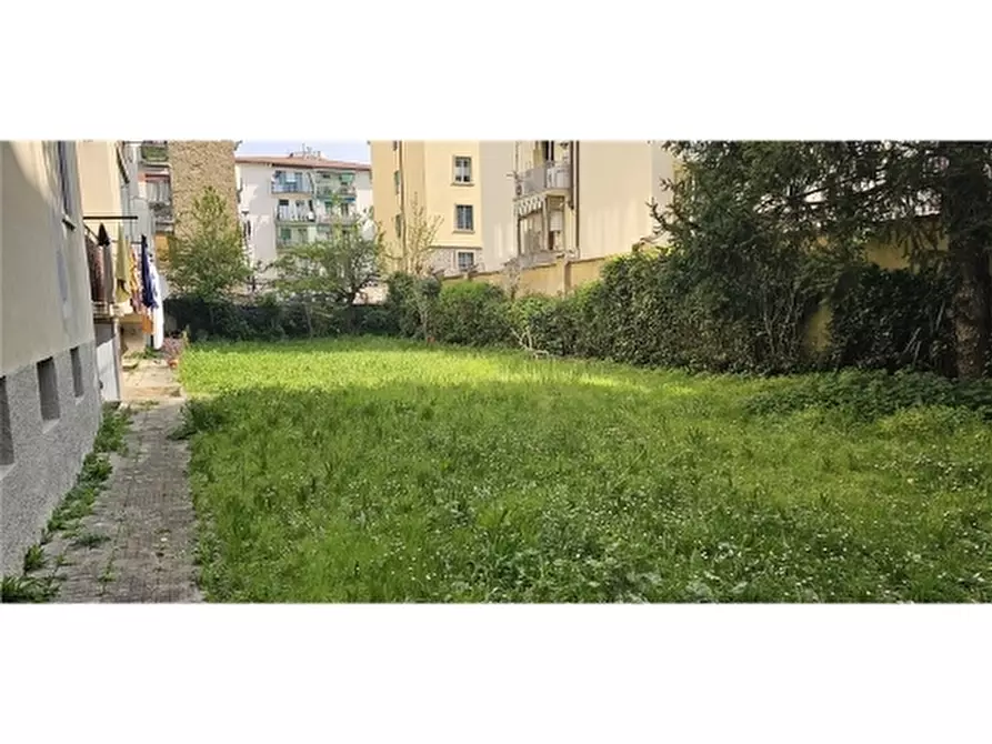 Immagine 24 di Appartamento in vendita  a Firenze