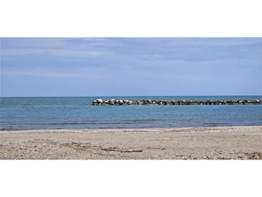 Immagine 4 di Appartamento in vendita  a Ravenna
