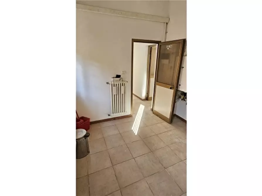 Immagine 12 di Villa in vendita  a Firenze