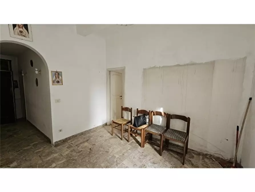 Immagine 31 di Villa in vendita  a Firenze