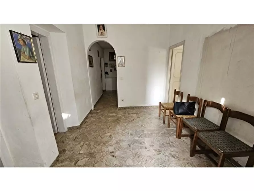 Immagine 35 di Villa in vendita  a Firenze