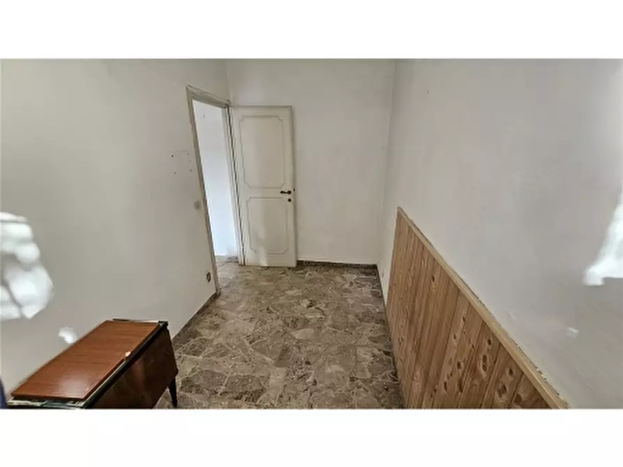 Immagine 44 di Villa in vendita  a Firenze