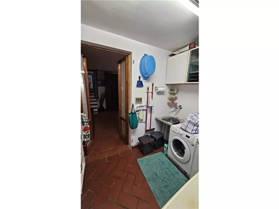 Immagine 29 di Villa in vendita  a Rignano Sull'arno