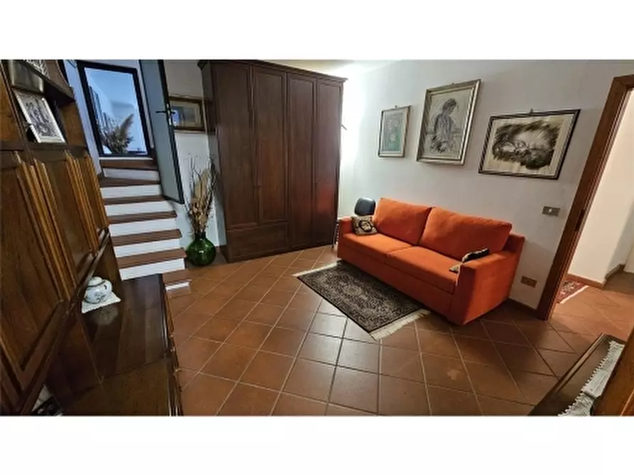 Immagine 31 di Villa in vendita  a Rignano Sull'arno