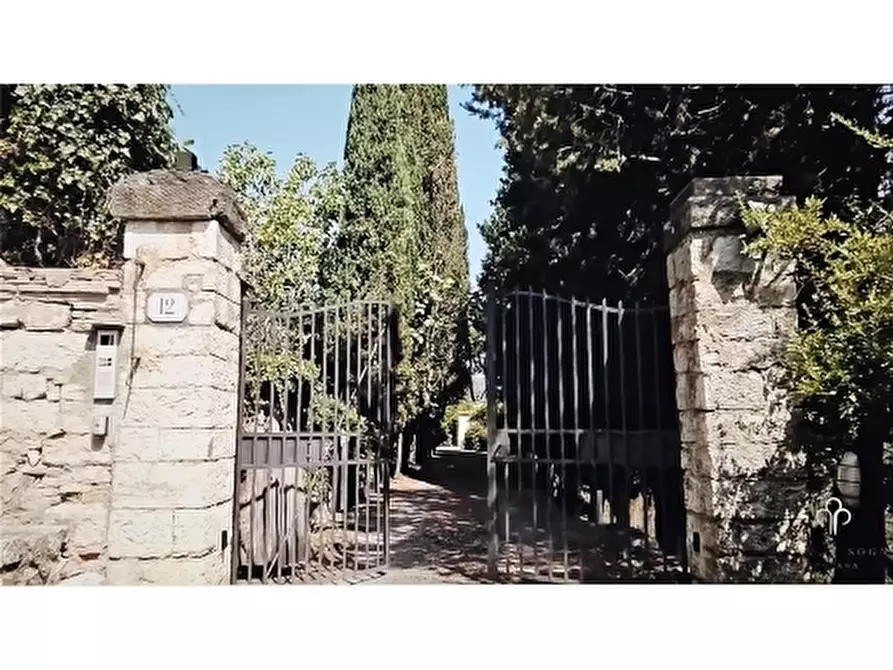 Immagine 4 di Villa in affitto  a Fiesole