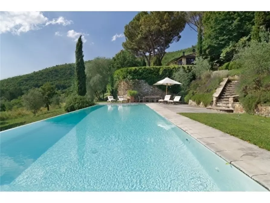 Immagine 6 di Villa in affitto  a Fiesole