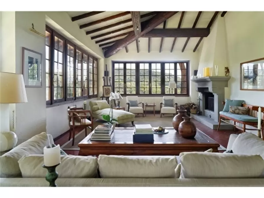 Immagine 20 di Villa in affitto  a Fiesole