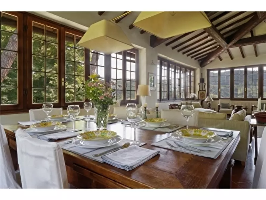 Immagine 22 di Villa in affitto  a Fiesole