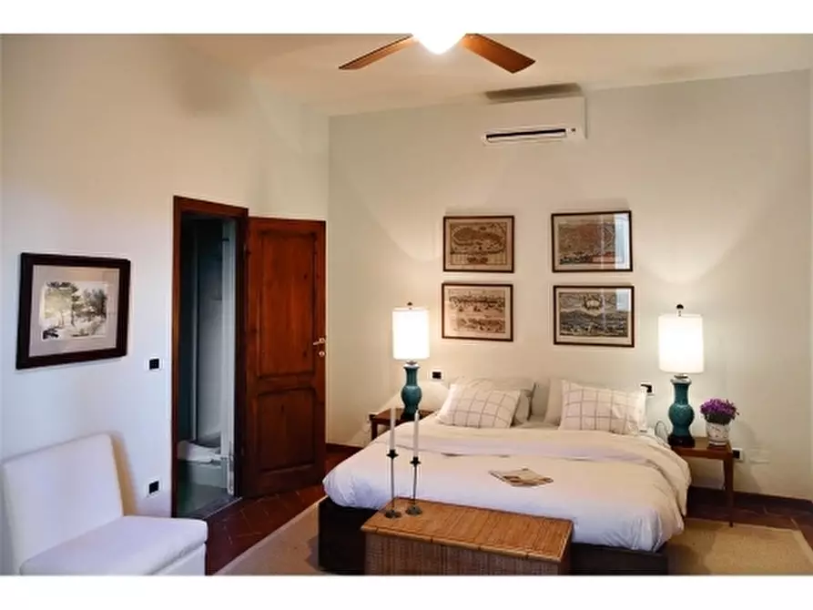 Immagine 29 di Villa in affitto  a Fiesole
