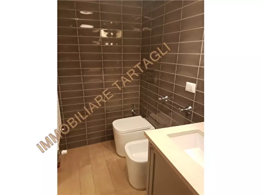 Immagine 13 di Appartamento in affitto  a Firenze