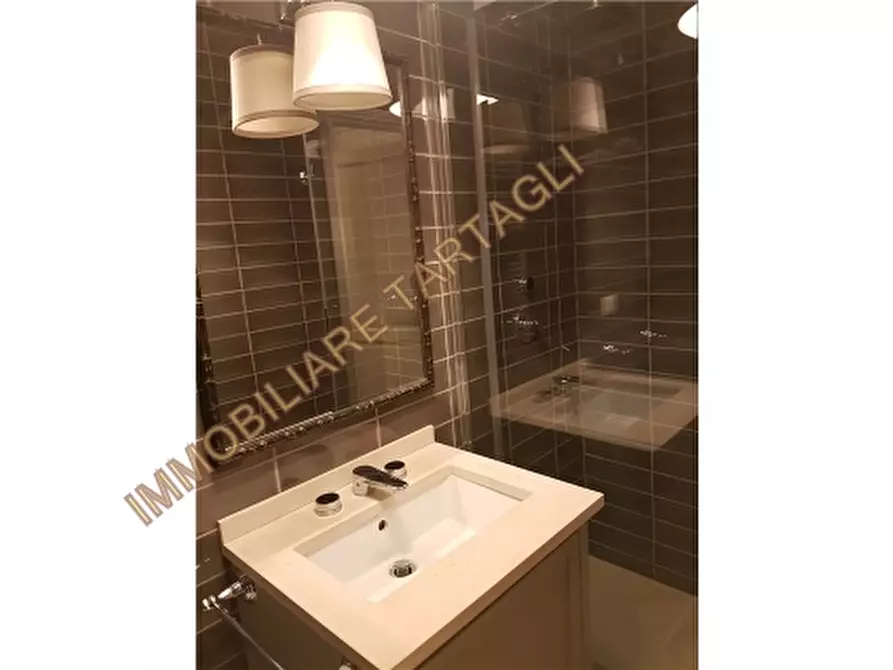 Immagine 15 di Appartamento in affitto  a Firenze