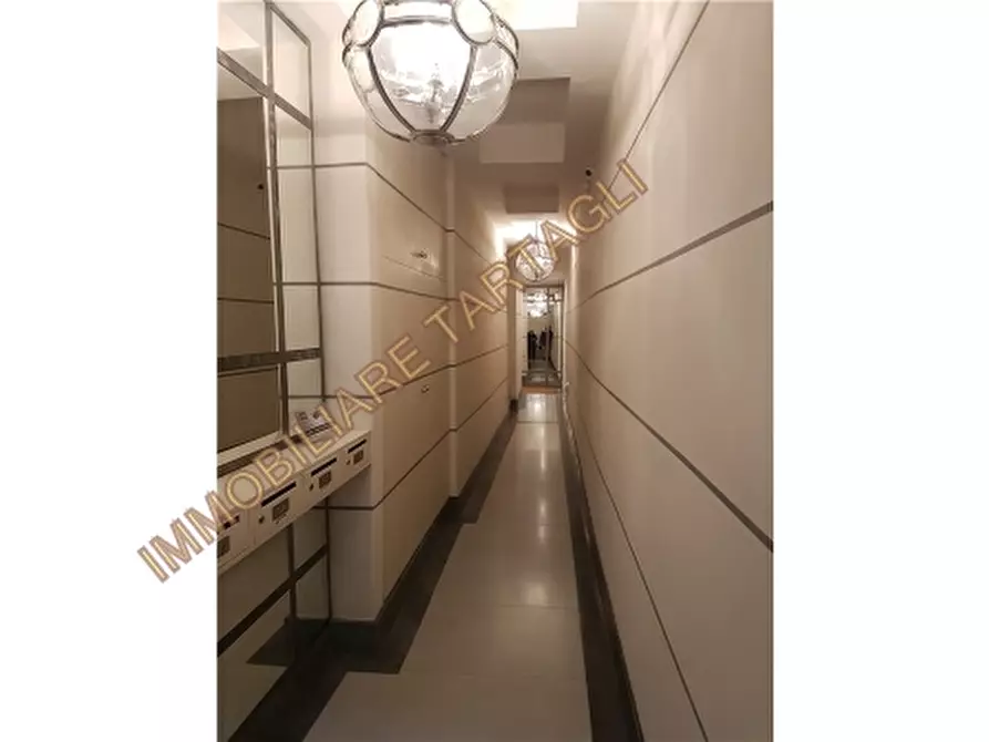 Immagine 17 di Appartamento in affitto  a Firenze