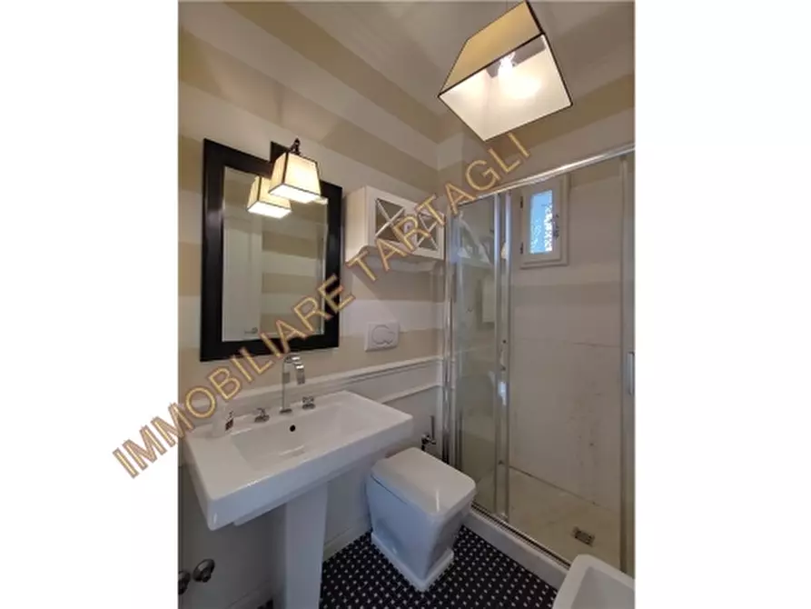 Immagine 19 di Appartamento in affitto  a Firenze