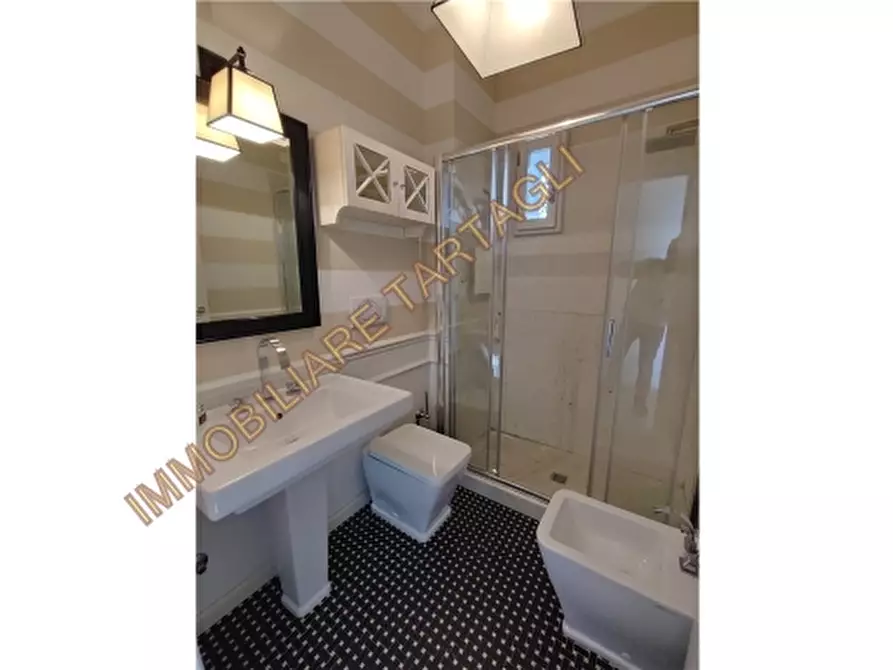 Immagine 21 di Appartamento in affitto  a Firenze