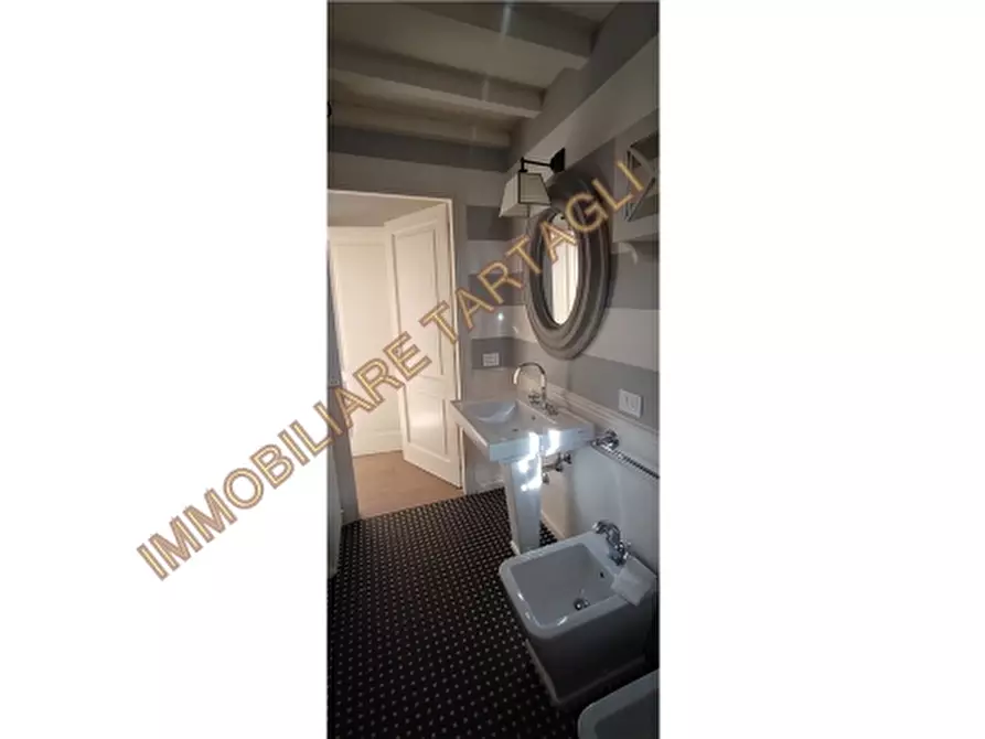 Immagine 23 di Appartamento in affitto  a Firenze