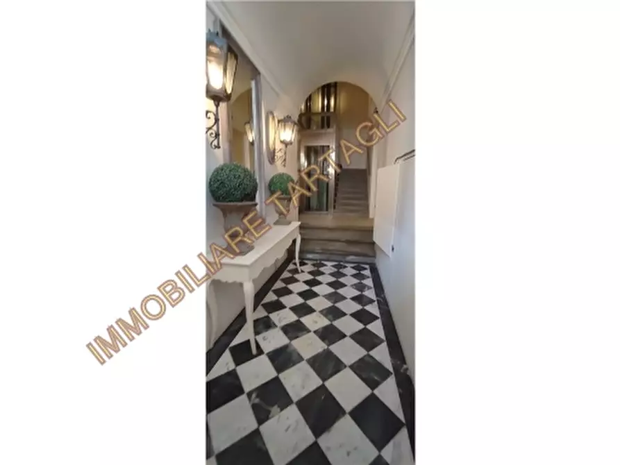 Immagine 32 di Appartamento in affitto  a Firenze