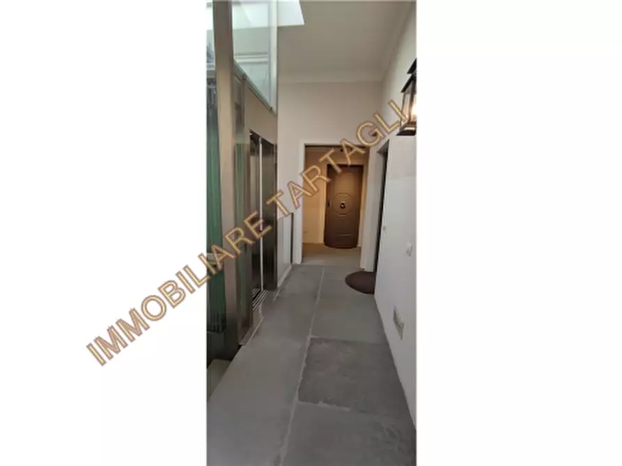 Immagine 34 di Appartamento in affitto  a Firenze