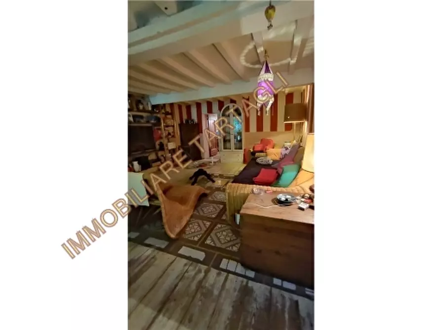 Immagine 6 di Appartamento in vendita  a Firenze